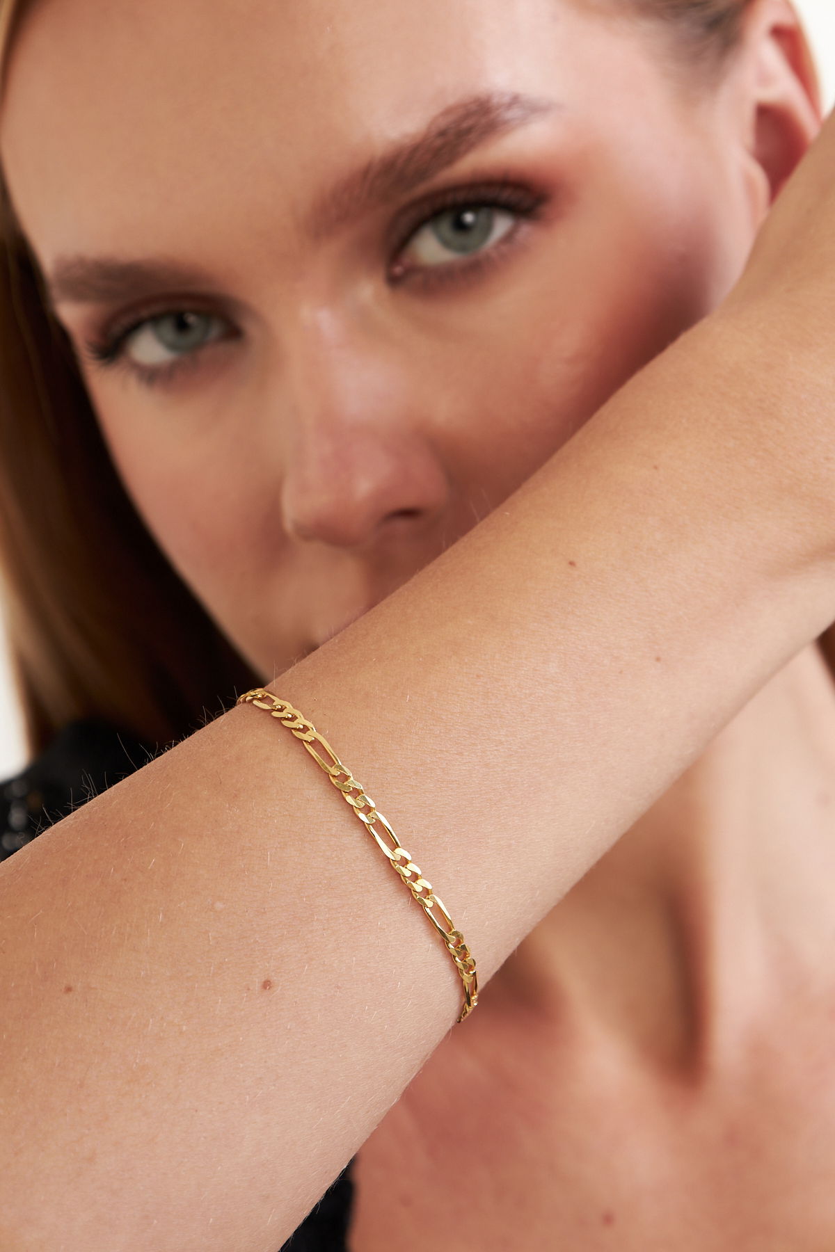 18K Altın Kaplama 4mm Figaro 925 Ayar Gümüş Kadın Zincir Bileklik VKB -7021 - Ventino - Ventino Silver